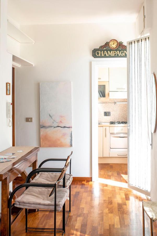 Appartamento Impluvium Lido di Ostia Exteriör bild